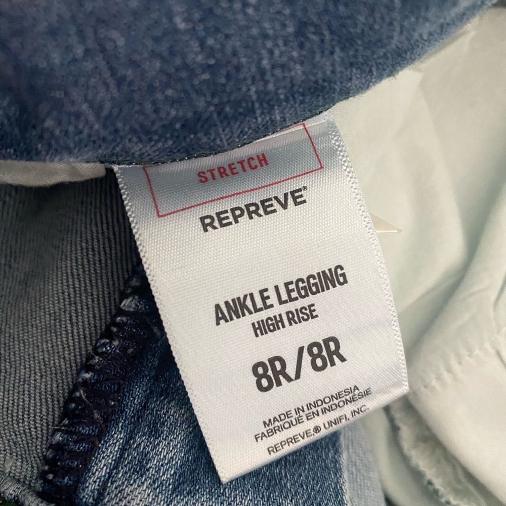 High Rise Jeans w Rhinestones - Picture 6 of 6